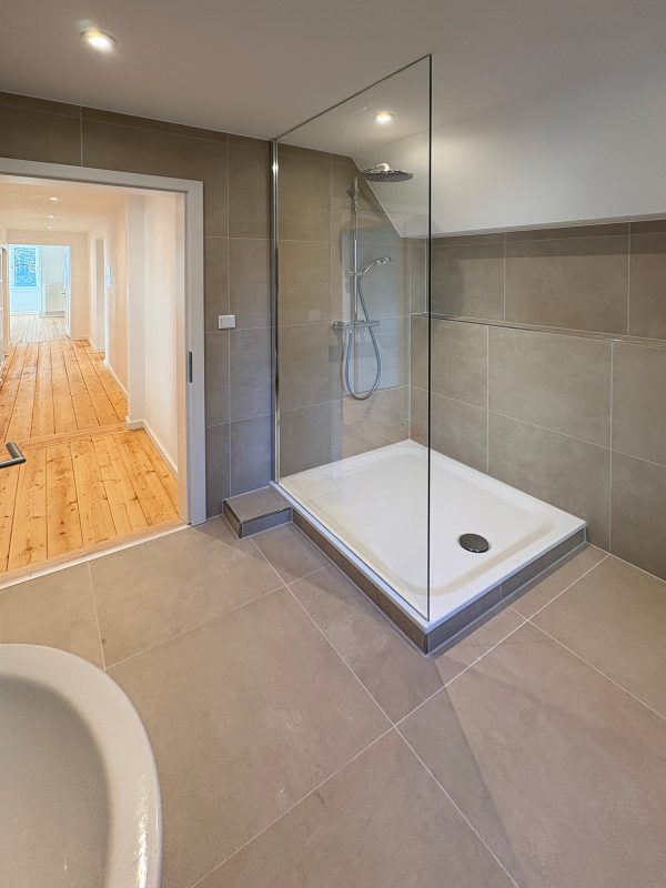 bad - Kurfürstenstraße